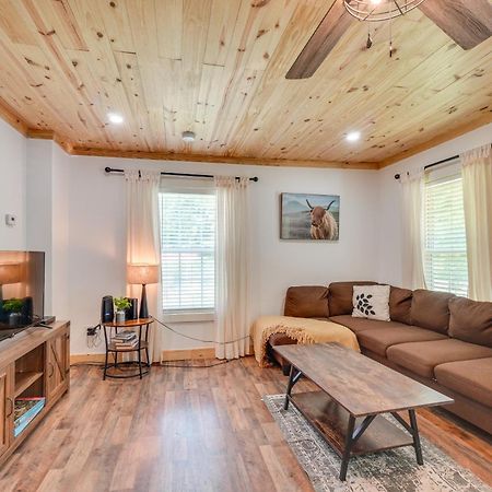 Creekside Ranch With Porch About 2 Mi To Pkwy Βίλα Pigeon Forge Εξωτερικό φωτογραφία