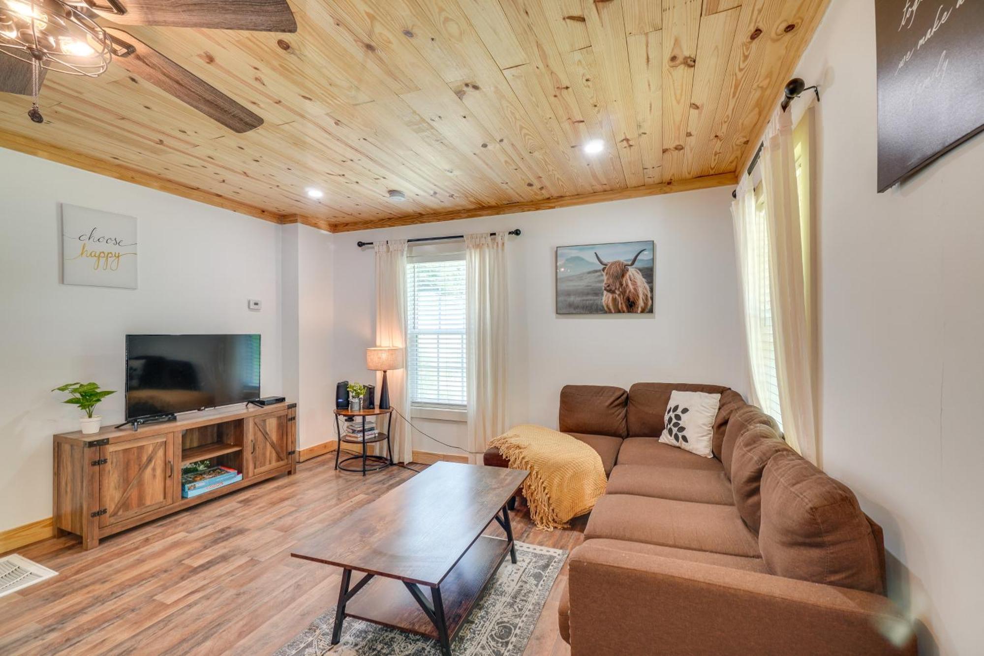 Creekside Ranch With Porch About 2 Mi To Pkwy Βίλα Pigeon Forge Εξωτερικό φωτογραφία